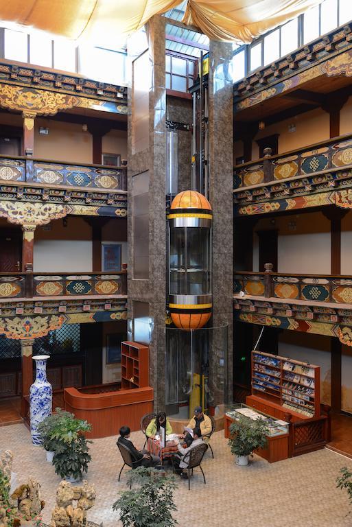 Lanting Yipin Hotel Shangri-La Esterno foto